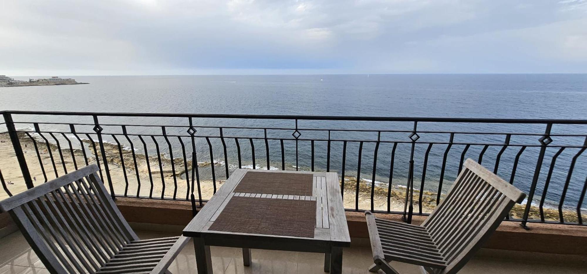 Appartamento Seaview 3 Bedrooms In Balluta *
